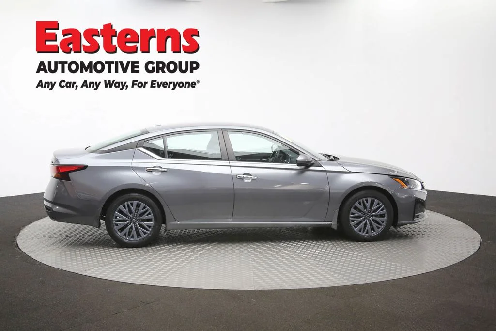Used 2023 Gray Nissan 2.5 SV image 44