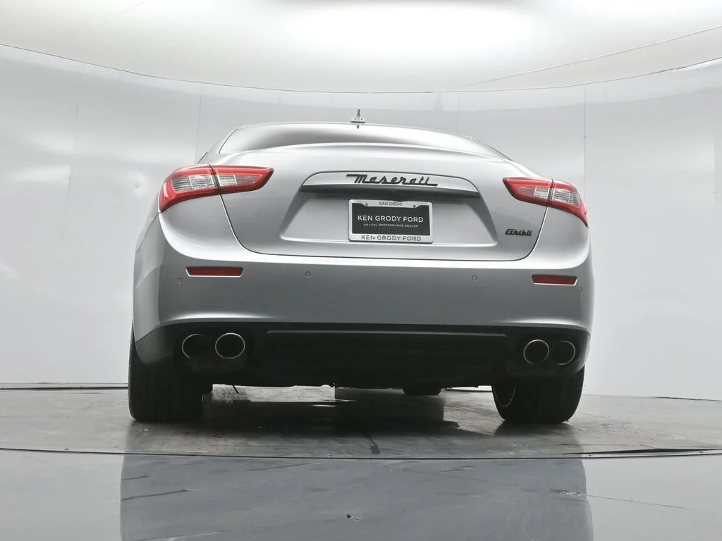 Used 2017 Silver Maserati Base image 45
