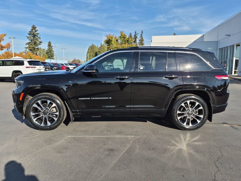 Certified Used 2023 Black Jeep Overland 4xe image 3