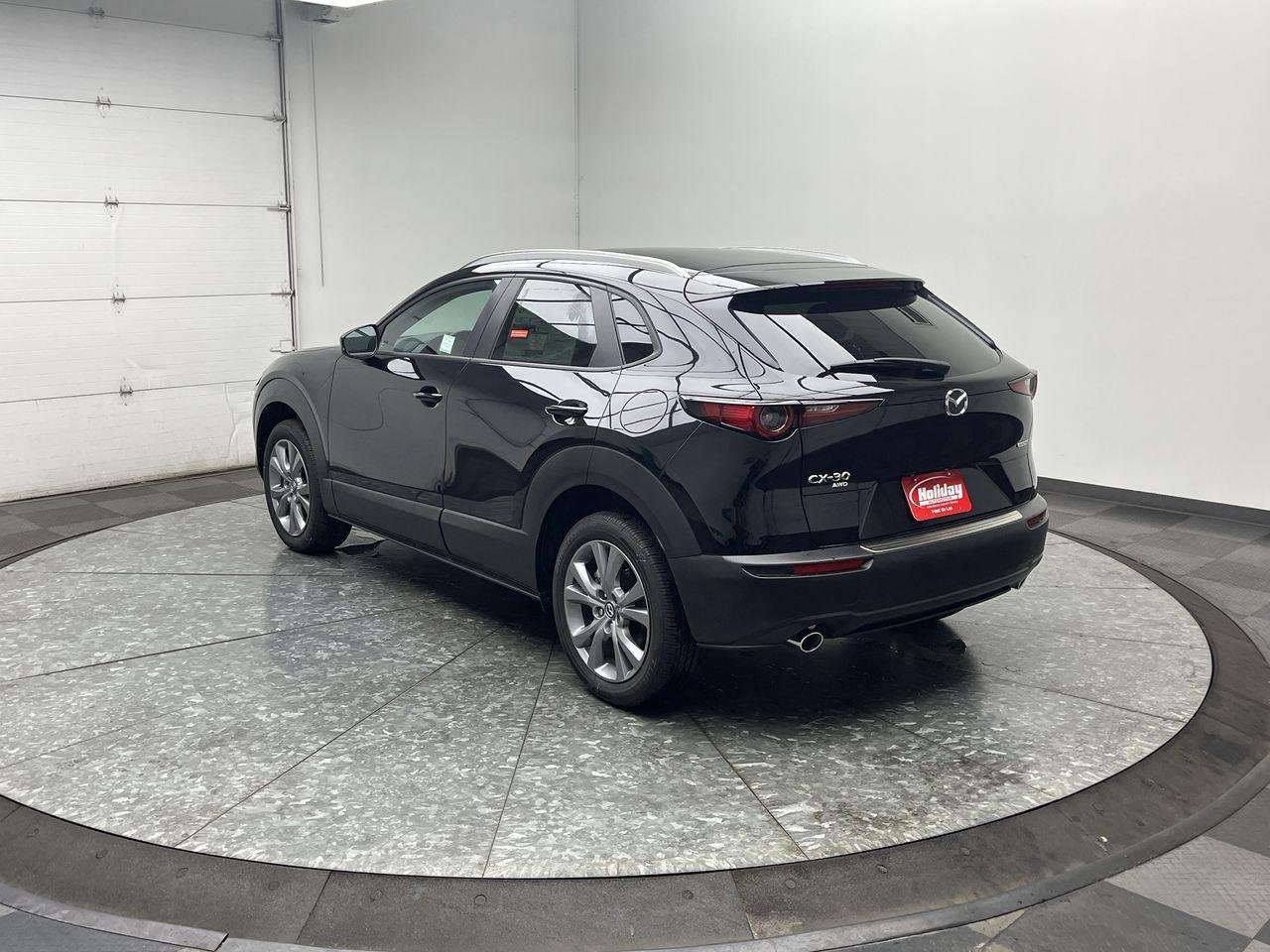 2026 Mazda CX-30 Premium - Photo 2