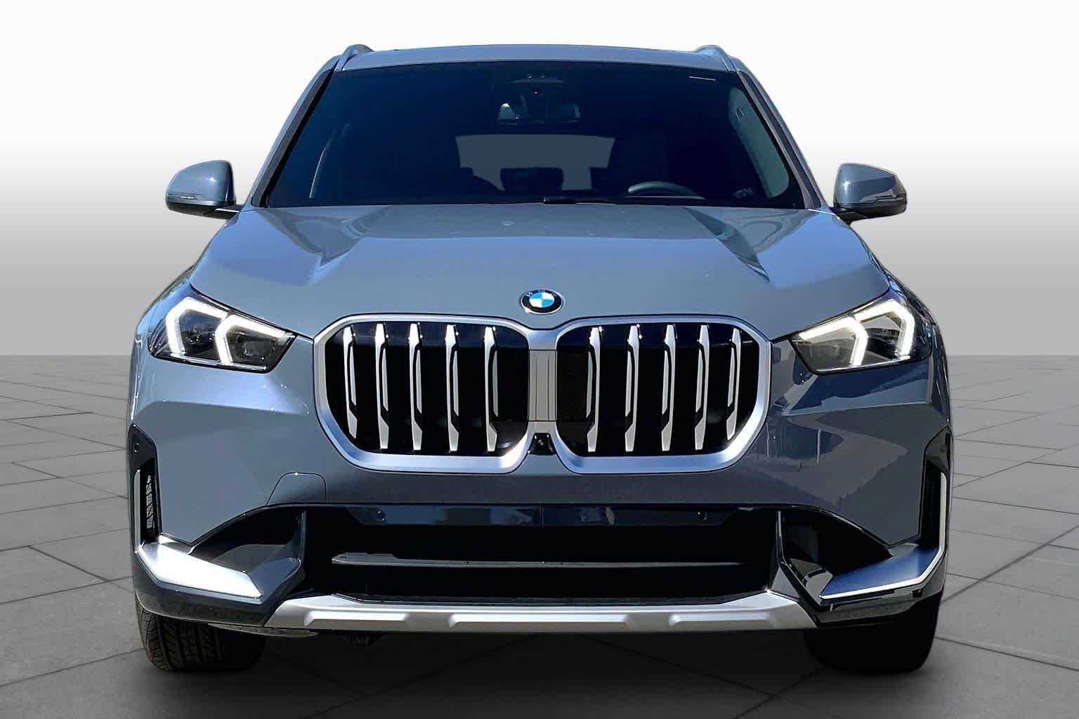 New 2026 Storm Bay Metallic BMW xDrive28i image 3
