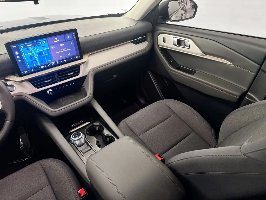 2025 Ford Explorer Active - Photo 23