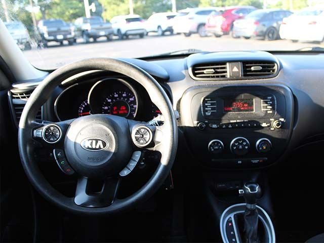 Used 2015 Alien II Kia Base image 10