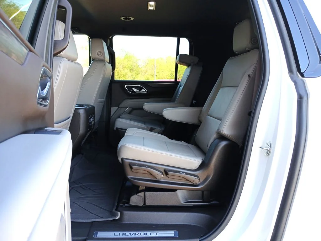 Used 2024 White Chevrolet Z71 image 26
