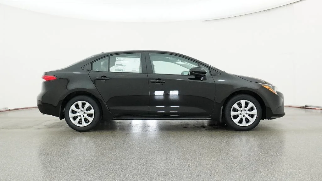 New 2026 Midnight Black Metallic Toyota LE image 16