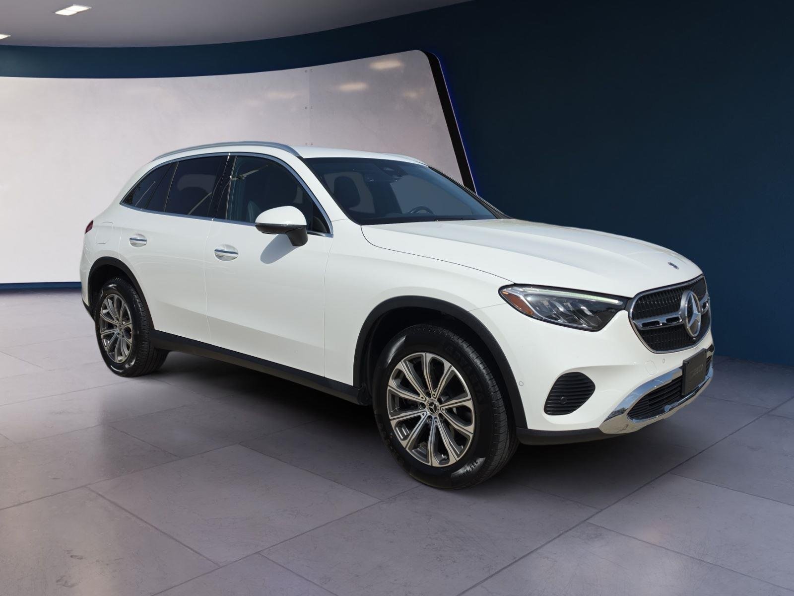 2024 Mercedes-Benz GLC GLC300 - Photo 7