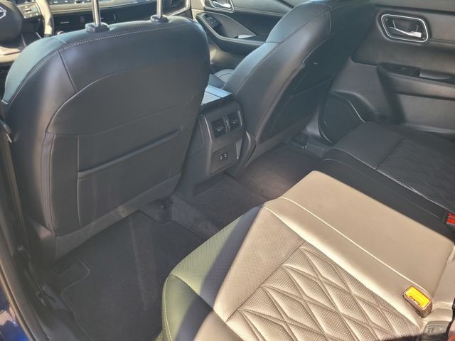 Used 2025 Blue Nissan Platinum image 14