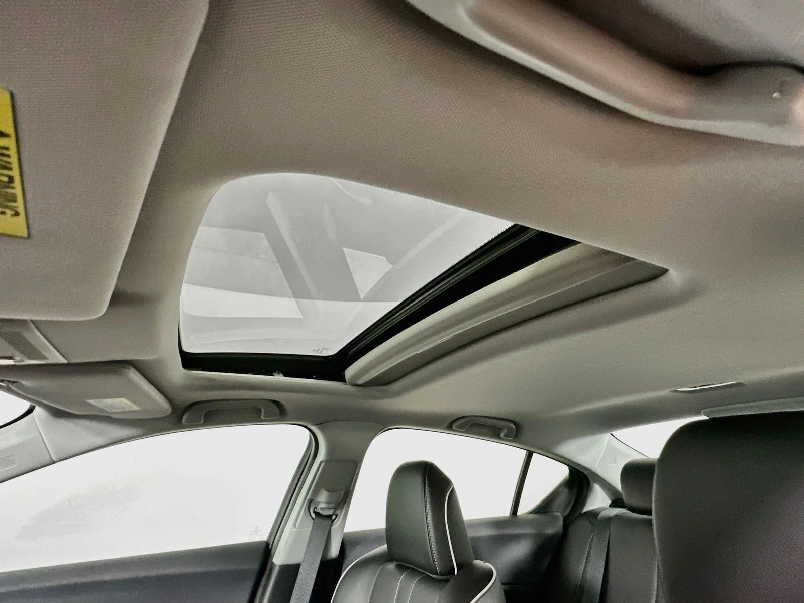 Used 2019  Acura  image 30