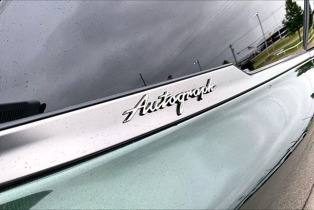 New 2027 DEEP EMERALD INFINITI Autograph image 8