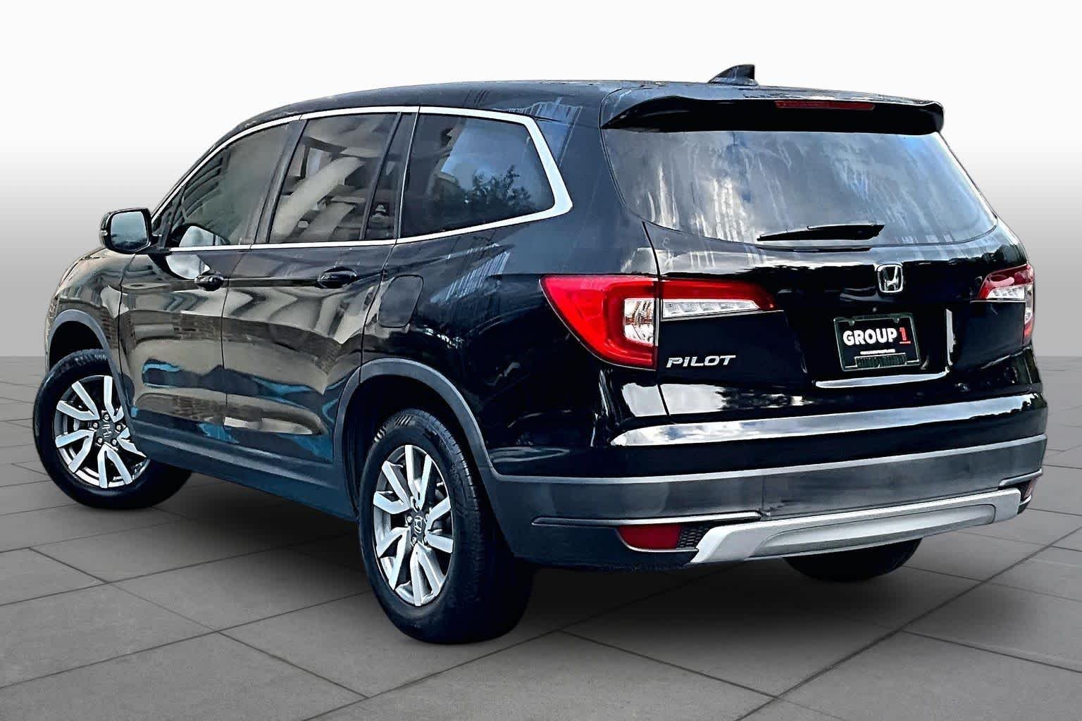 Used 2019 Crystal Black Pearl Honda EX-L image 12