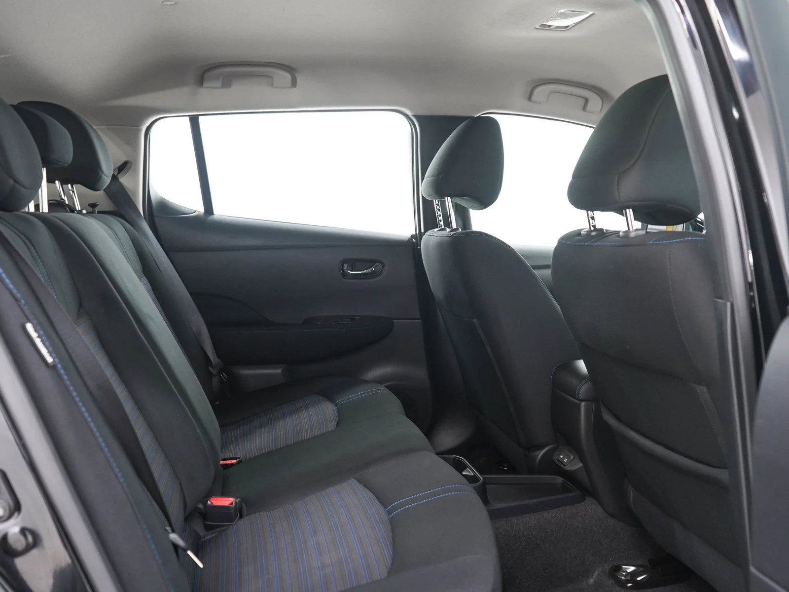 Used 2025 Super Black Nissan S image 13