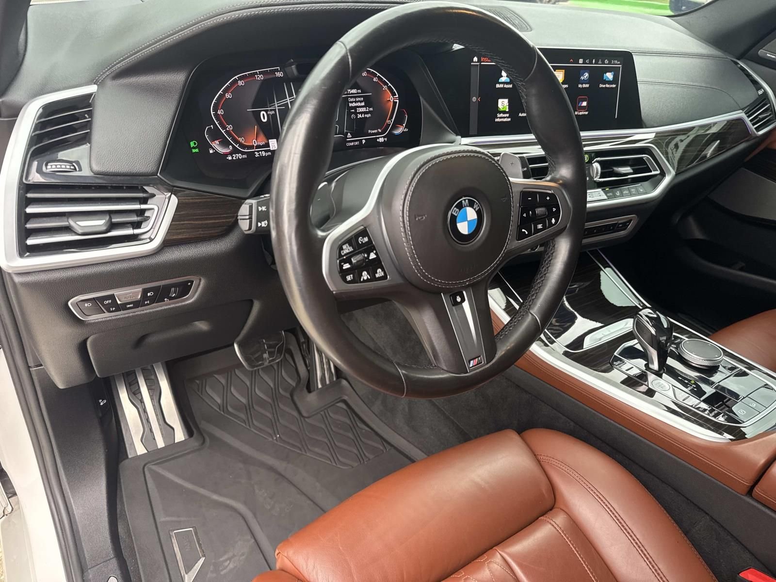 Used 2021 White BMW xDrive40i image 18