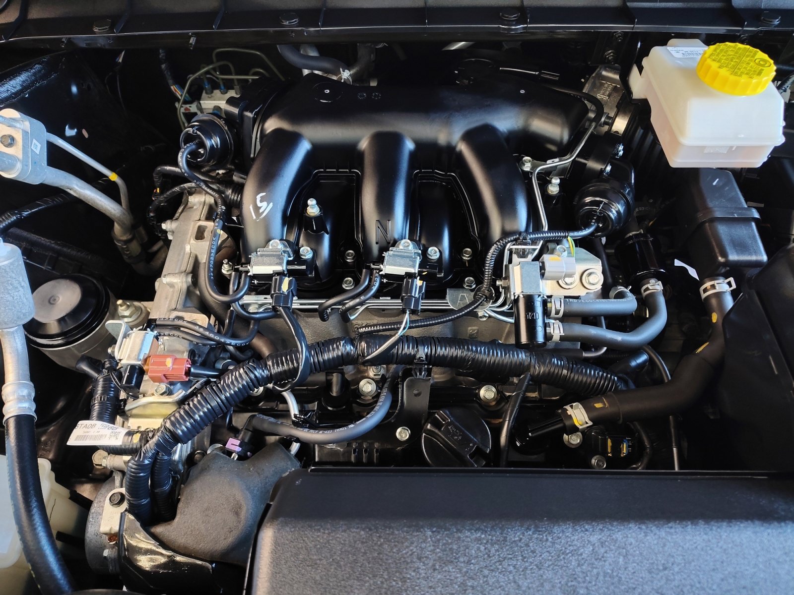 Used 2025 Super Black Nissan SV image 29