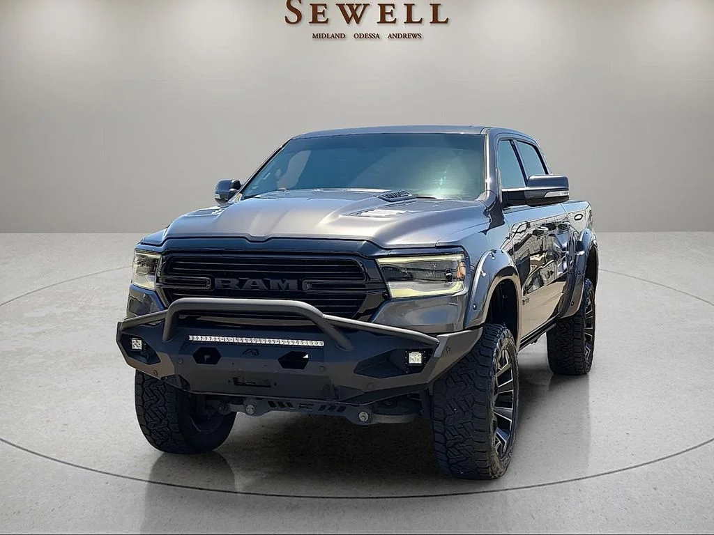 2020 RAM 1500 Laramie 4x4 Crew Cab 5'7's photo