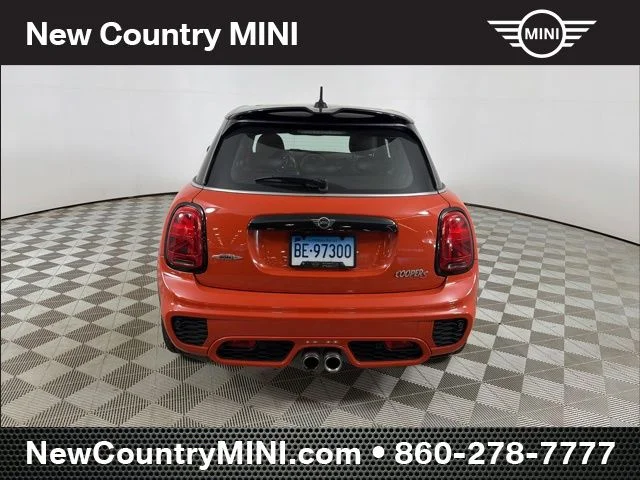 Used 2019 Orange MINI  image 6