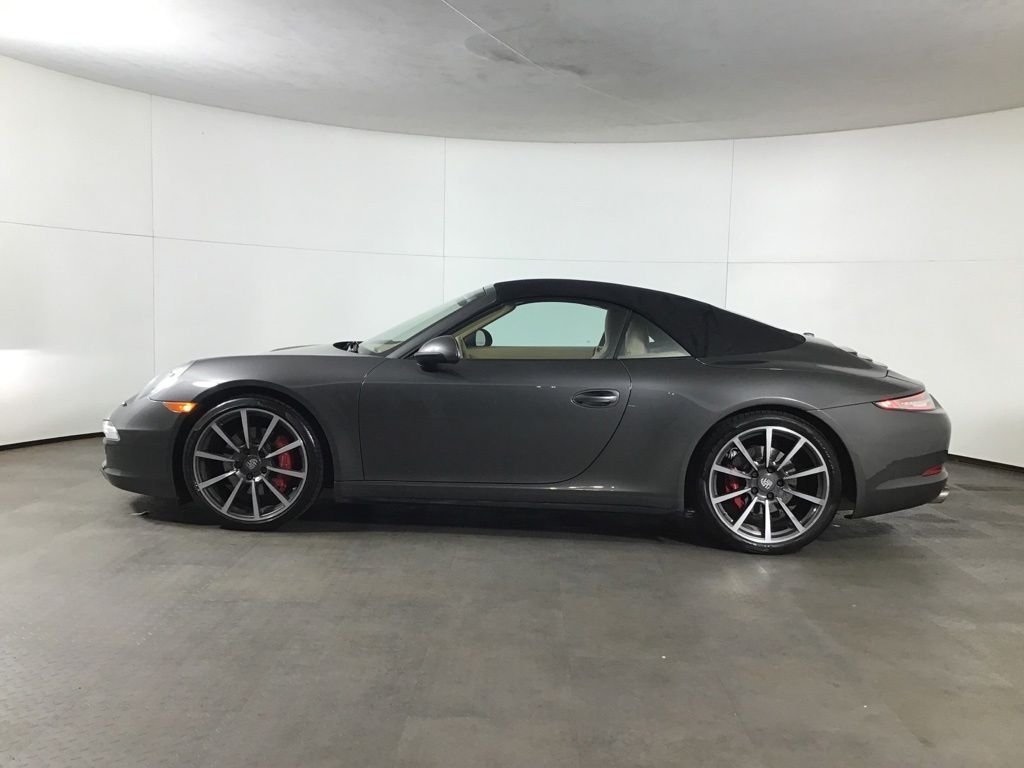 Certified Used 2015  Porsche Carrera 4S image 37