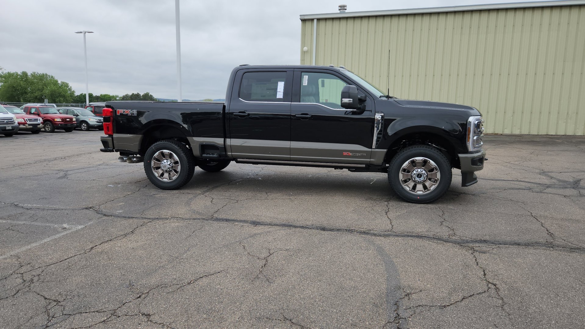 New 2026 Agate Black Metallic Ford King Ranch image 19