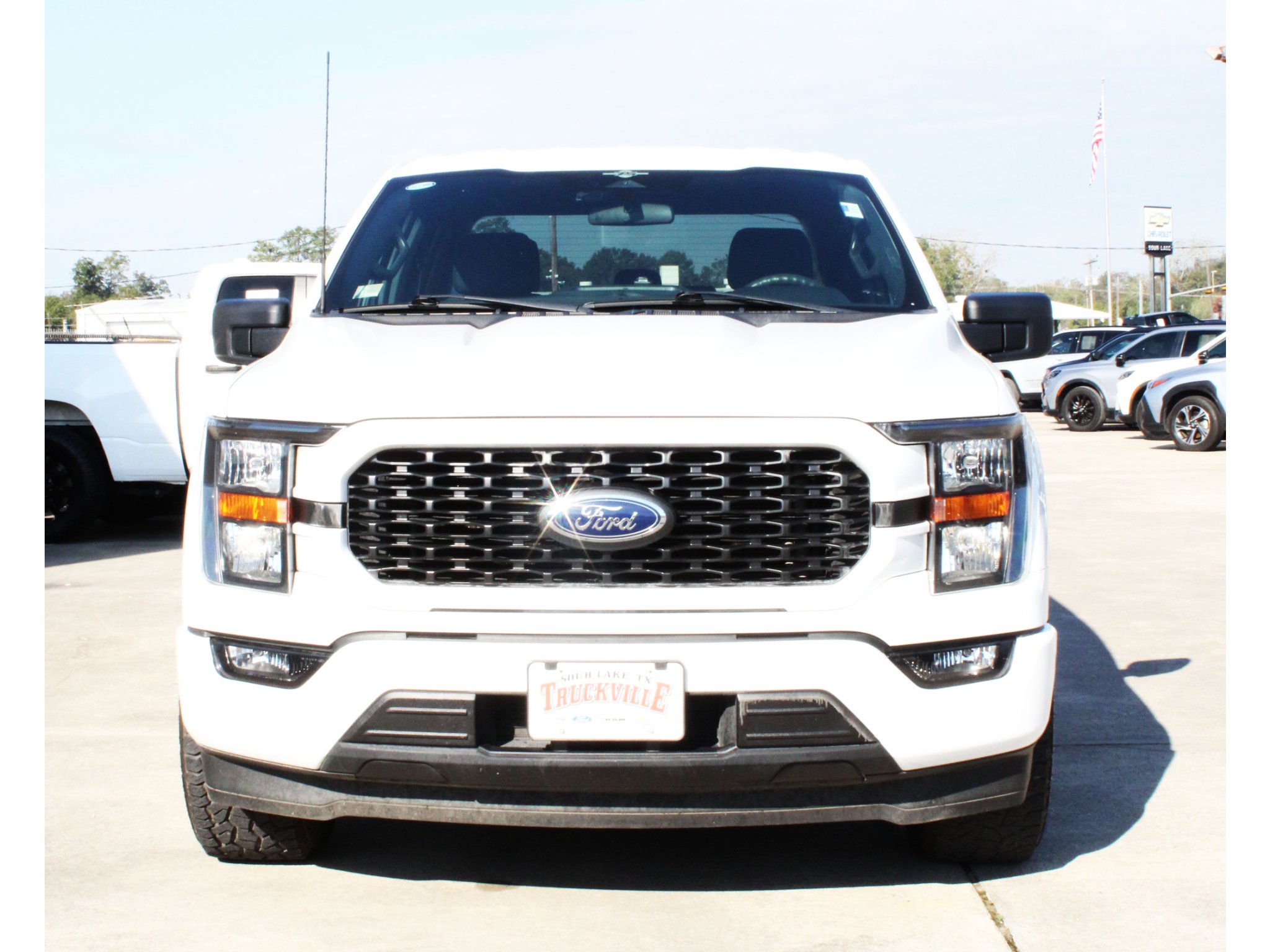 Used 2023 Oxford White Ford XL image 23