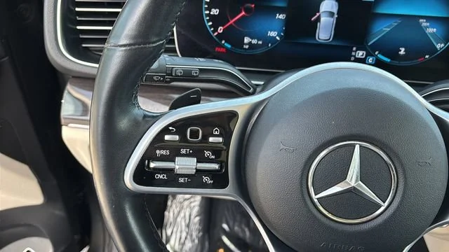 Used 2022 Gray Mercedes-Benz 4MATIC® image 23