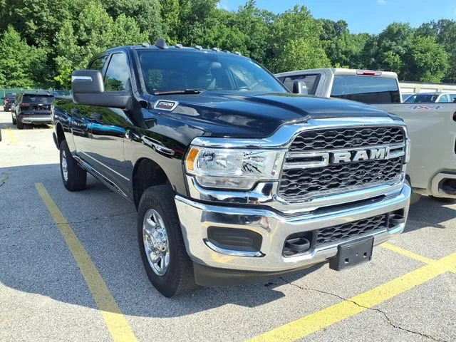 Used 2023  Ram Tradesman image 4