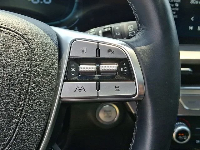 Used 2025 Gray Kia EX X-Line image 25