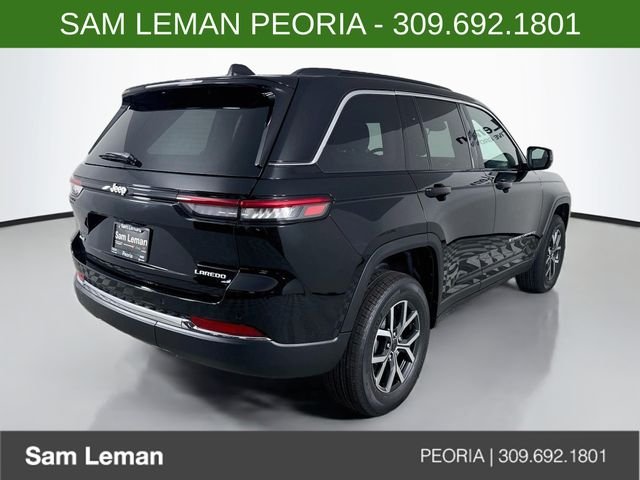 New 2027 High-Gloss Black Paint Jeep Laredo image 7