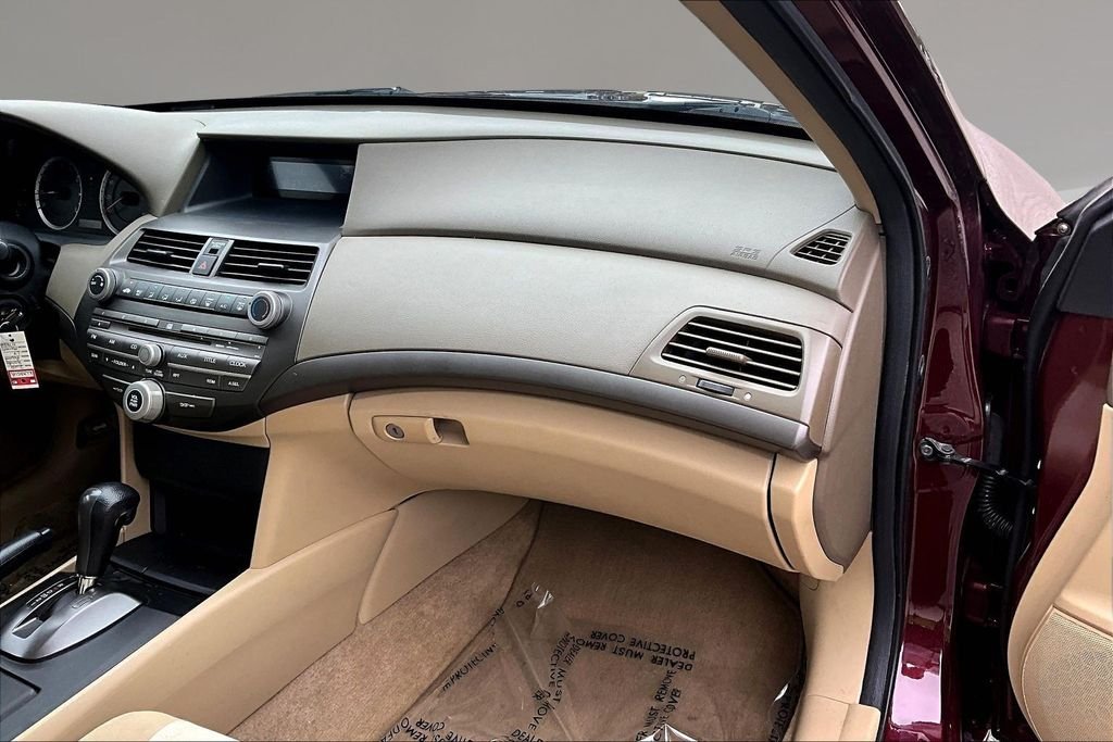 Used 2010 Maroon Honda LX image 22