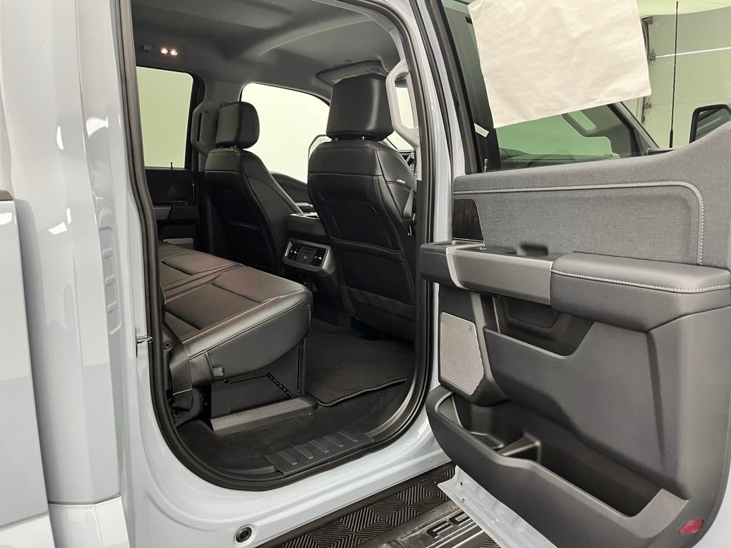New 2026 Gray Ford Lariat image 31