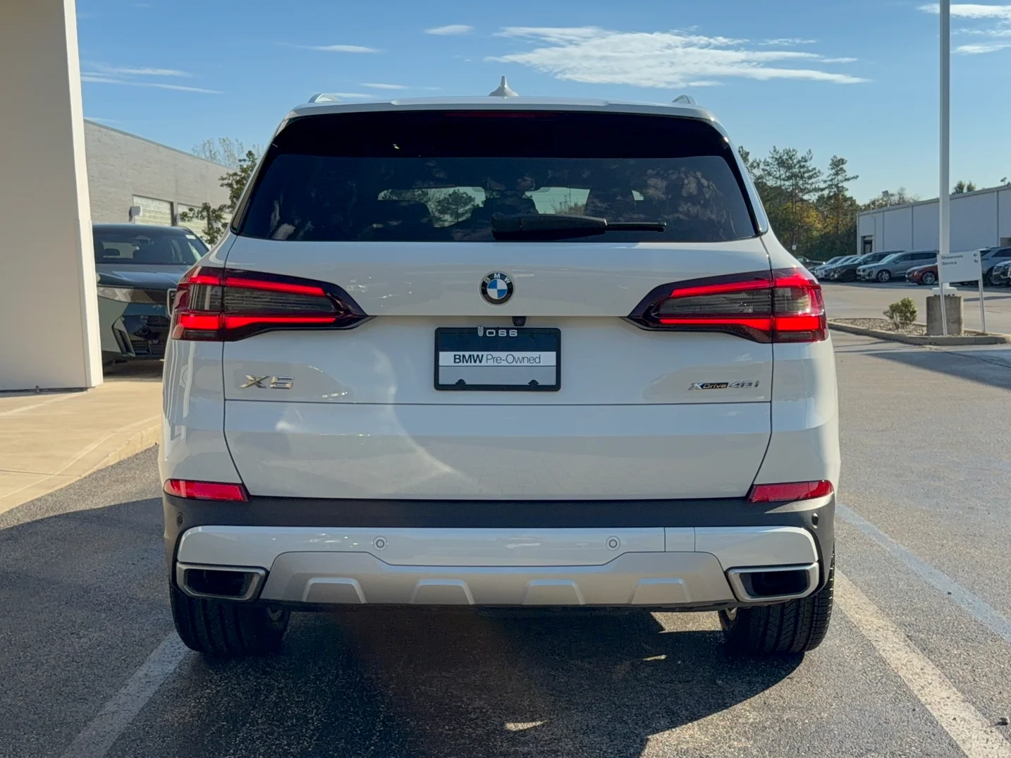 Used 2022 Alpine White BMW xDrive40i image 4