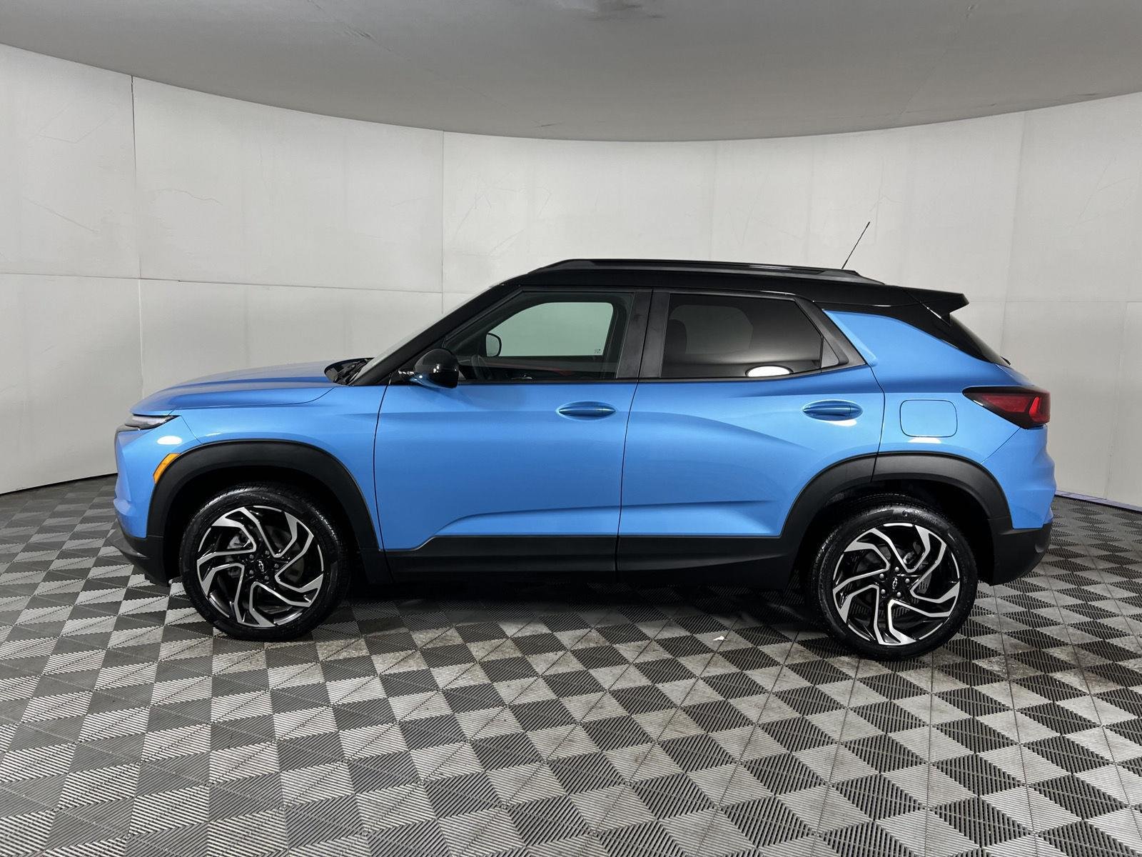 Used 2026 Marina Blue Chevrolet RS image 39