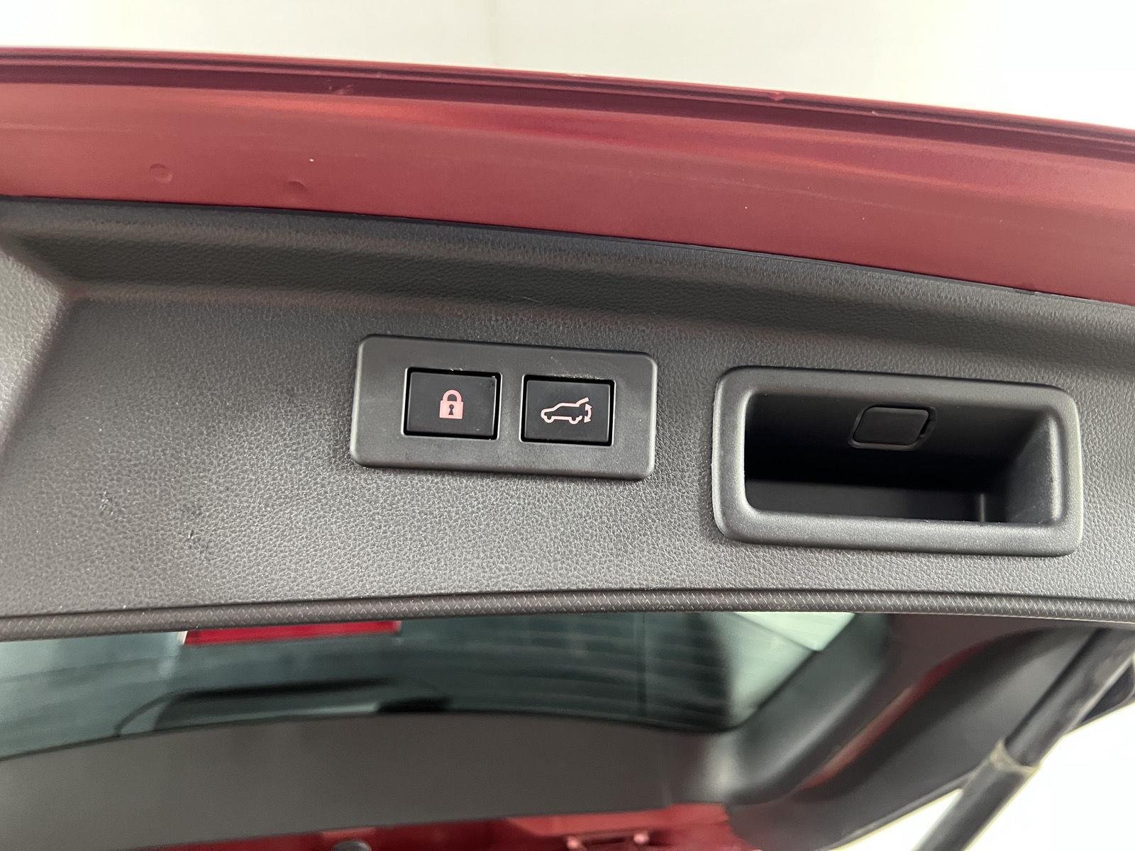 Used 2023 Crimson Red Pearl Subaru Limited image 10