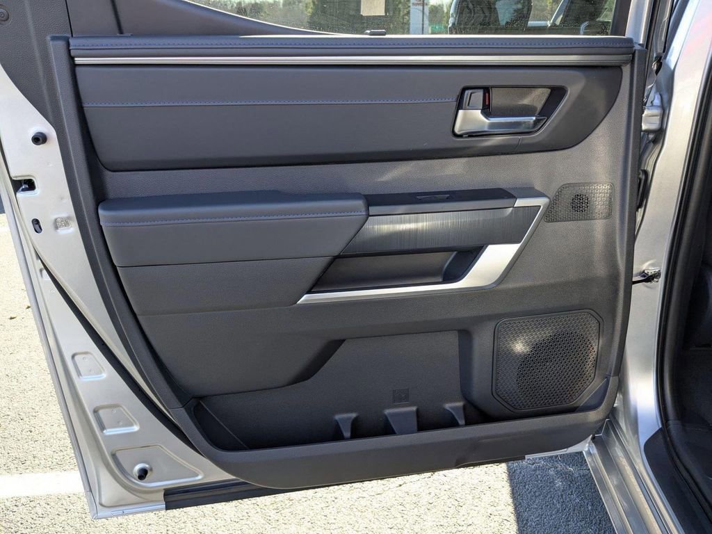 2025 Toyota Tundra Platinum - Photo 33