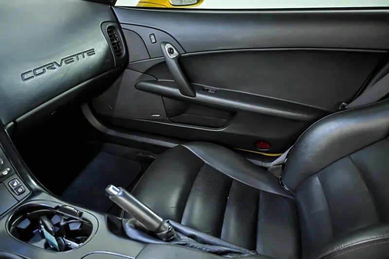 Used 2006 Velocity Yellow Tintcoat Chevrolet Z06 image 28