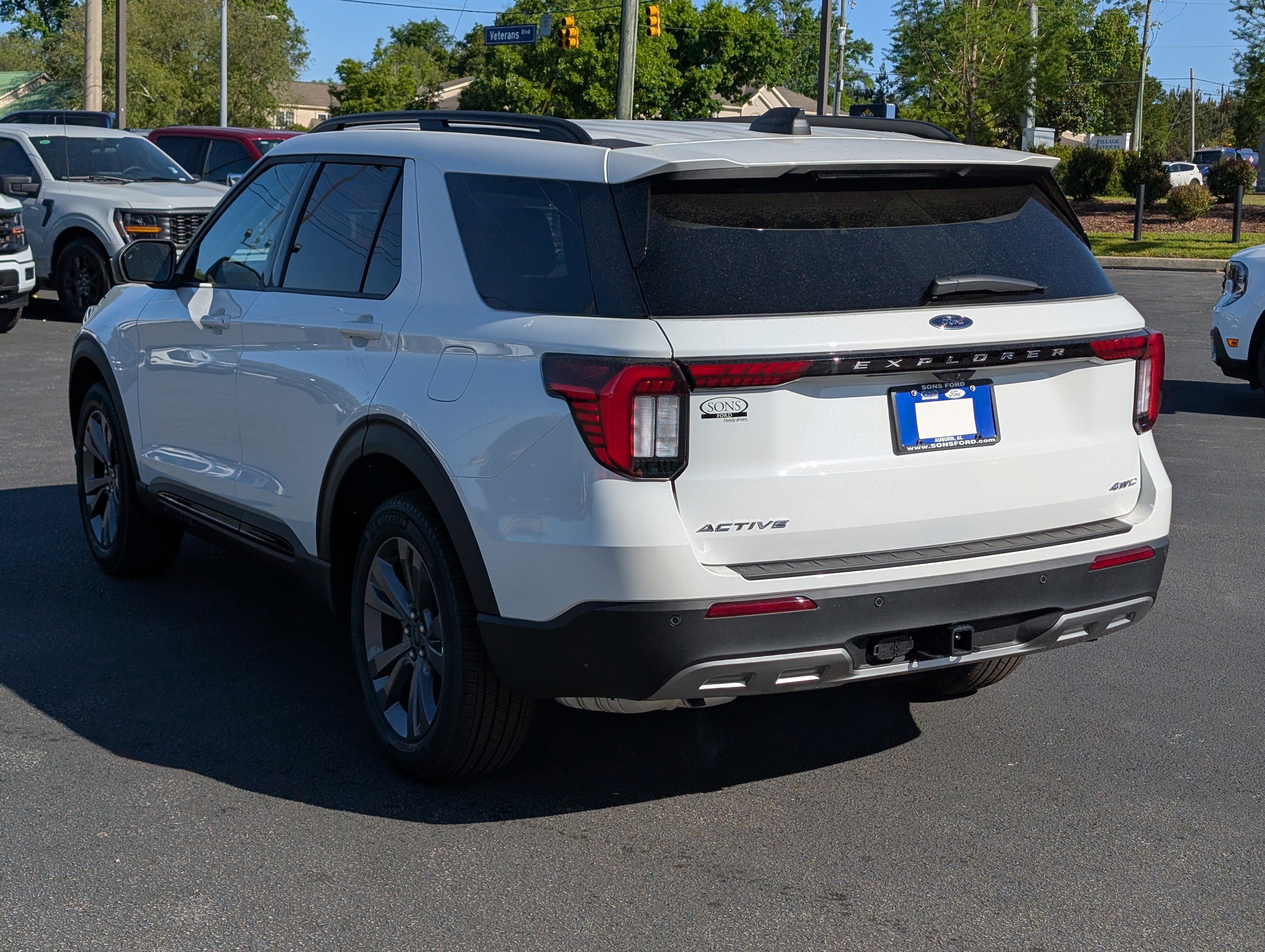 New 2026 Star White Metallic Tri-Coat FORD Active image 13