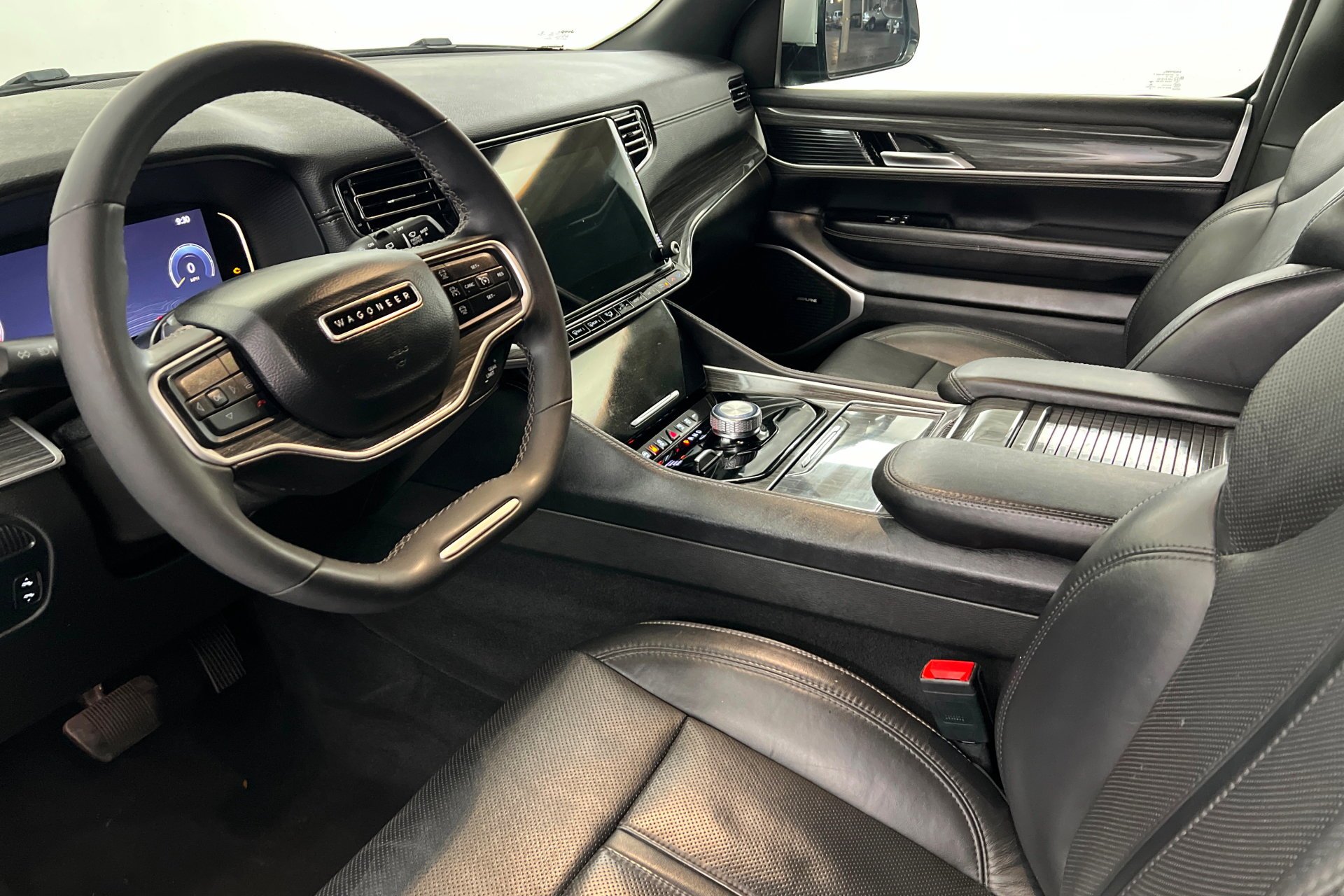 Used 2022 Silver Zynith Jeep Series II image 16
