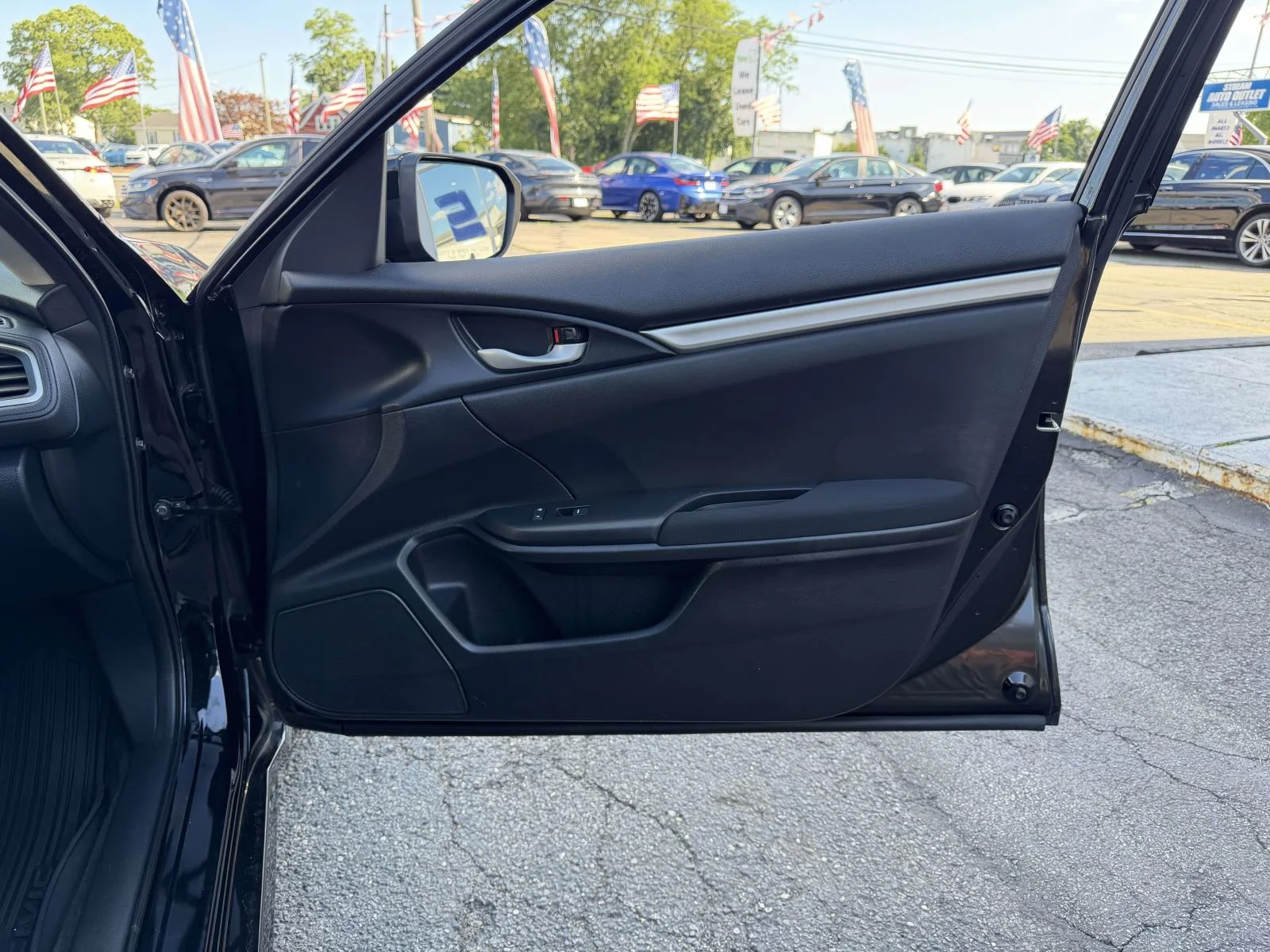 Used 2020 Black Honda LX image 11