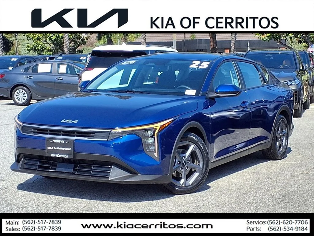 Used 2025 Blue Kia LXS image 1