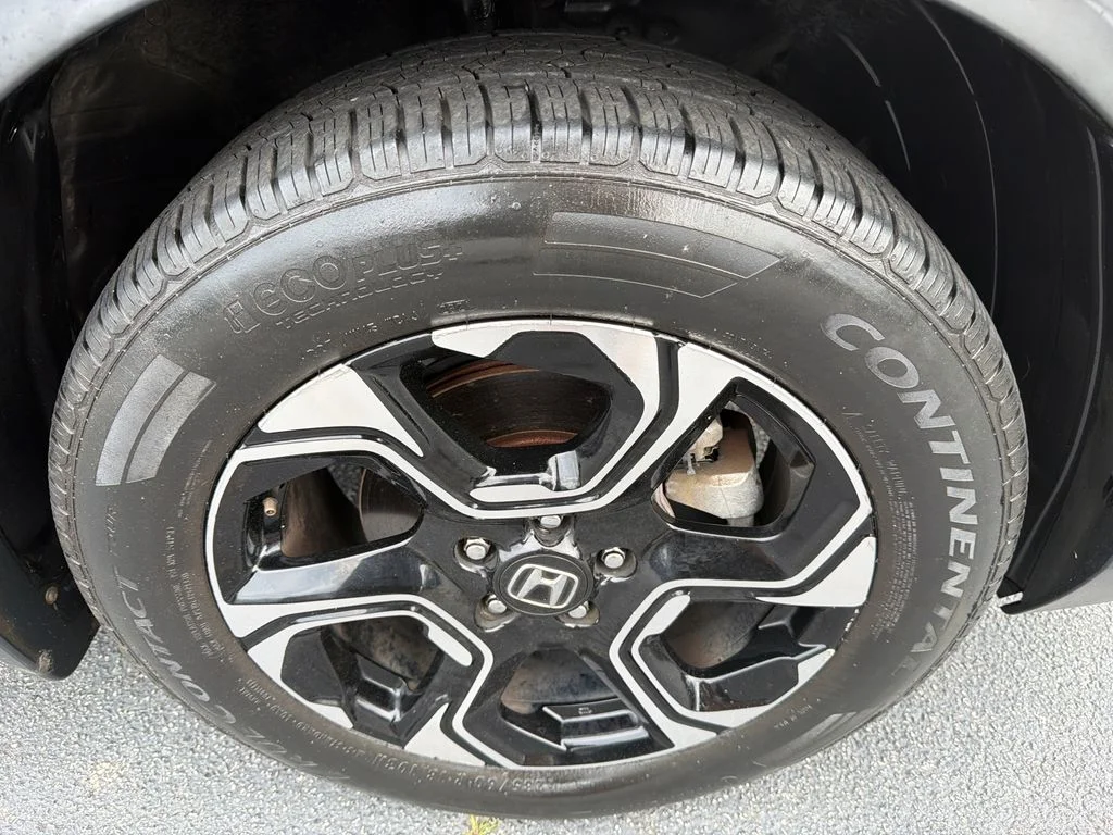 Used 2018 Black Honda Touring image 12