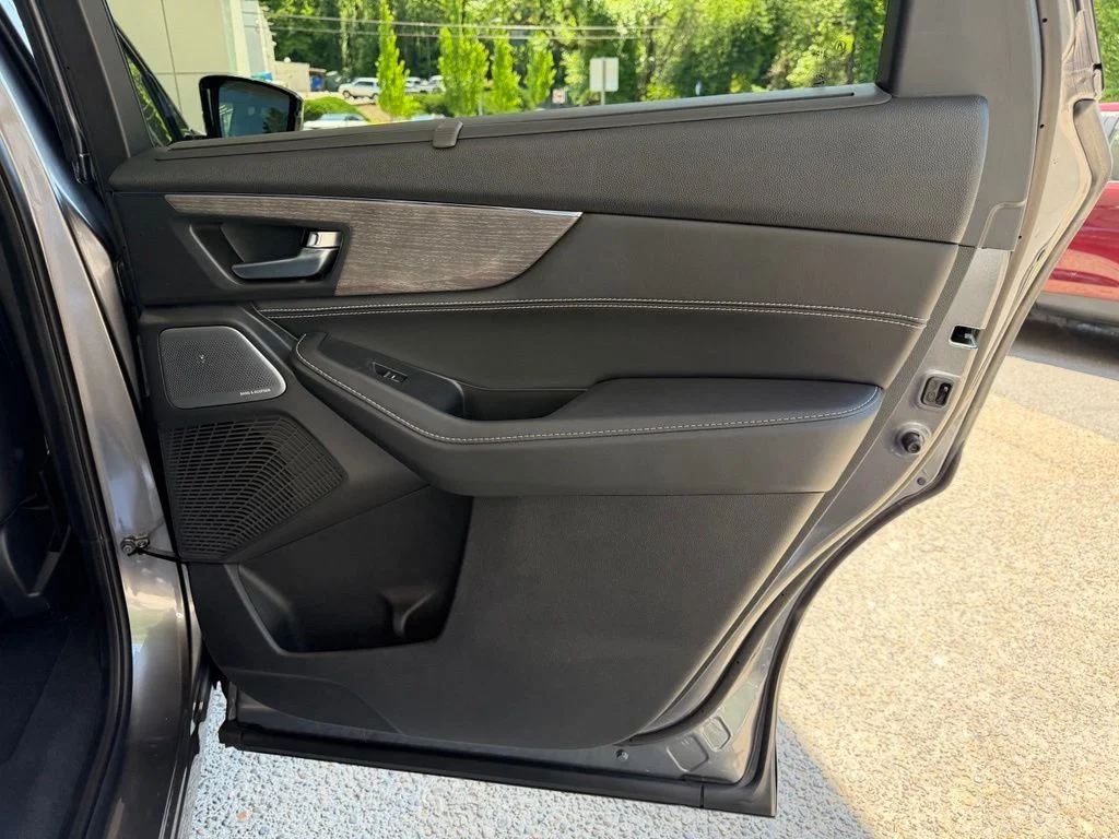 New 2026 Liquid Carbon Metallic Acura Advance Package image 28