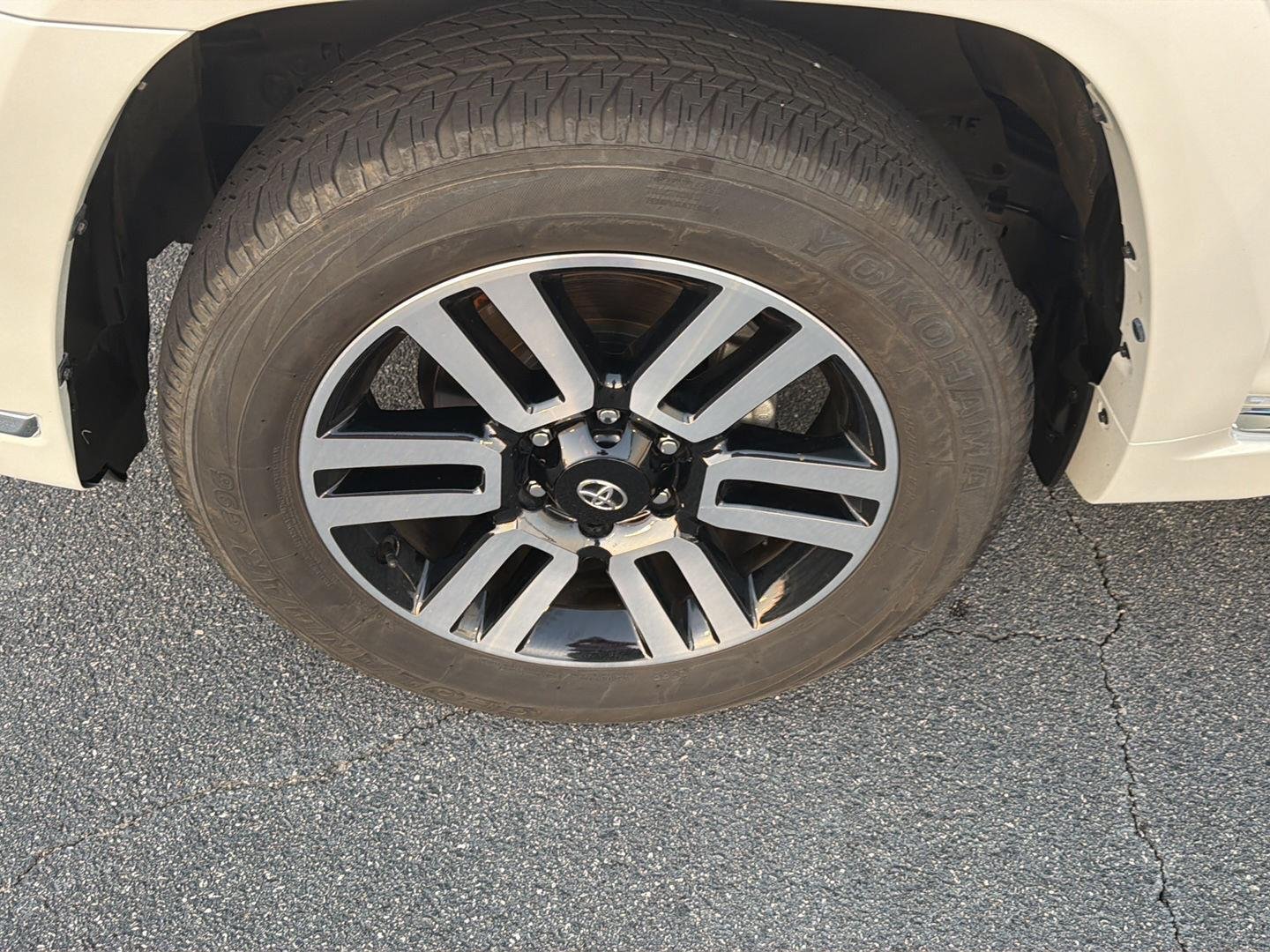 Used 2024 Wind Chill Pearl Toyota Limited image 38