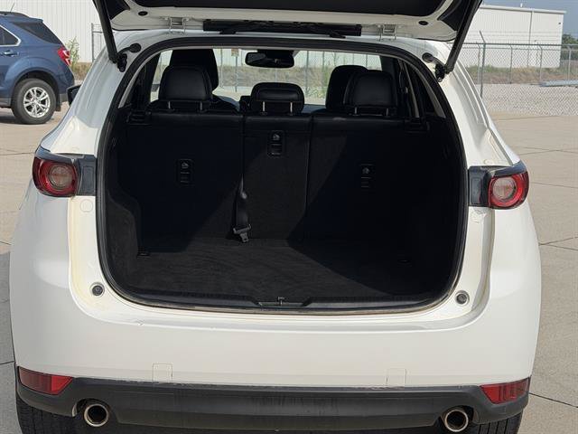 Certified Used 2021 Snowflake White Pearl Mica Mazda Touring image 4