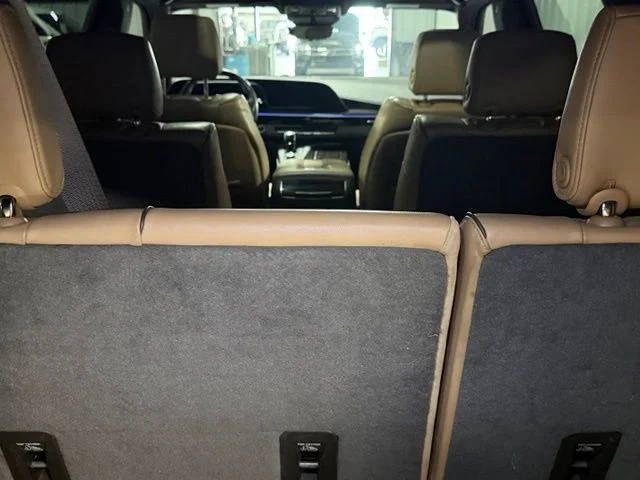Used 2022 Gray Cadillac Premium image 5