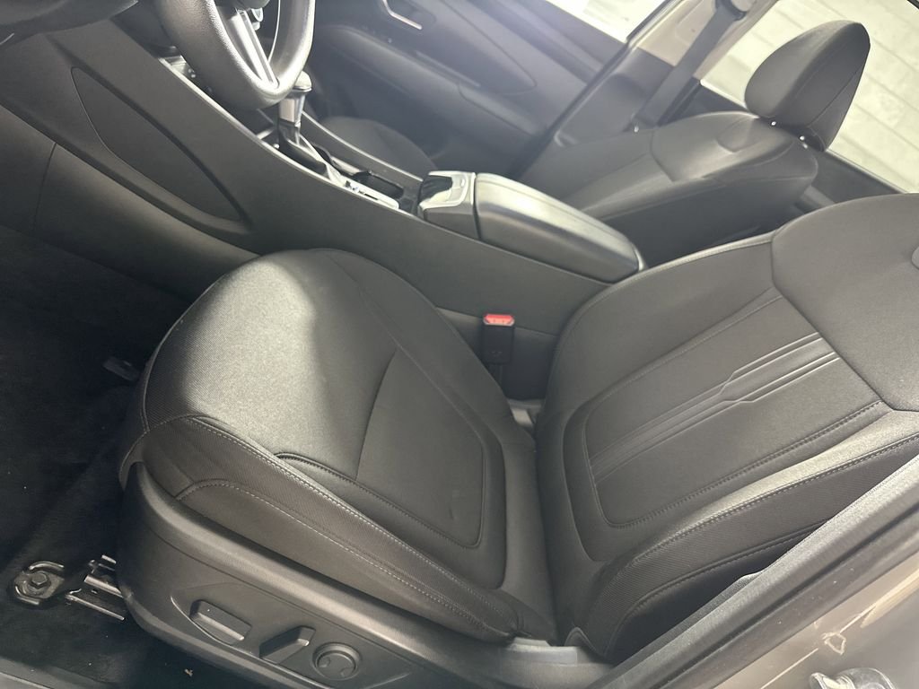 2025 Hyundai Tucson SEL - Photo 11