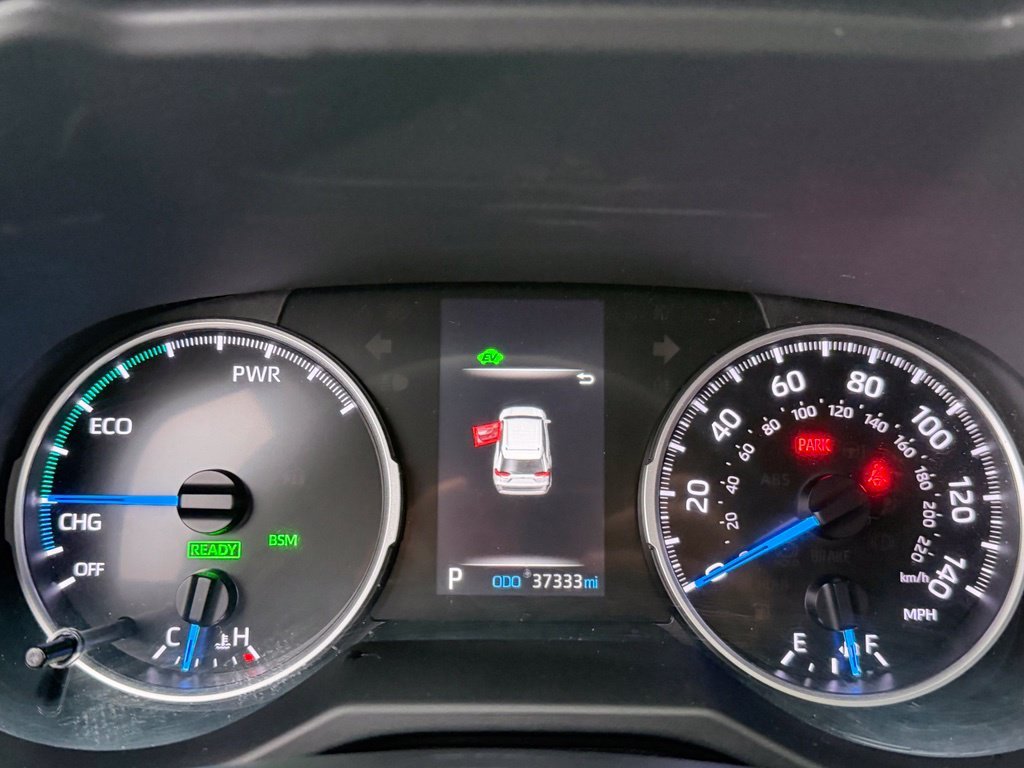 Used 2021  Toyota XLE image 26