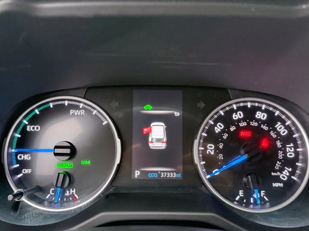 Used 2021  Toyota XLE image 26
