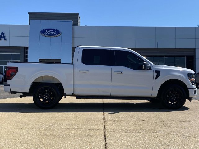 Used 2024 White Ford XLT image 2