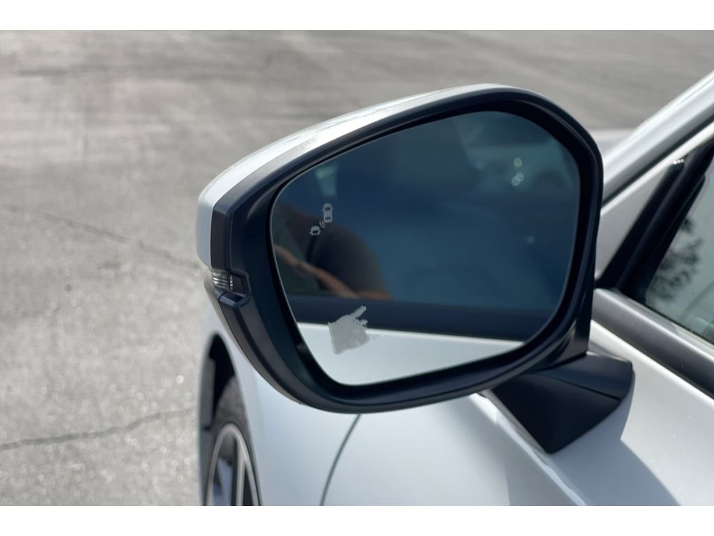Certified Used 2024 Platinum White Pearl Honda Touring image 11