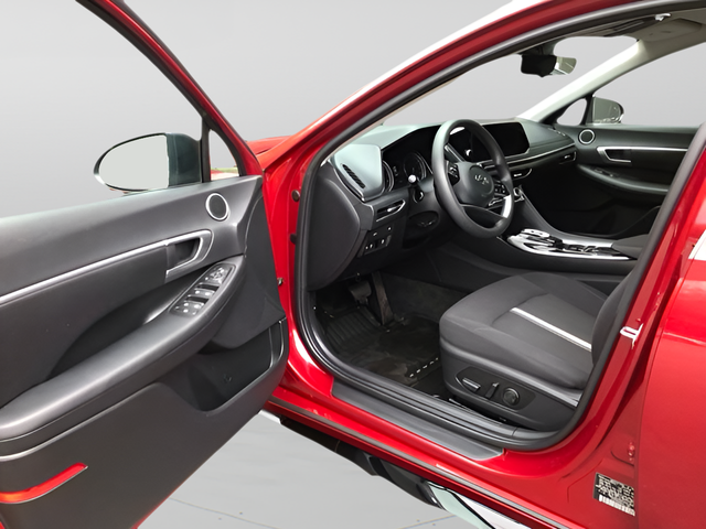 Used 2023 Red Hyundai SEL image 10