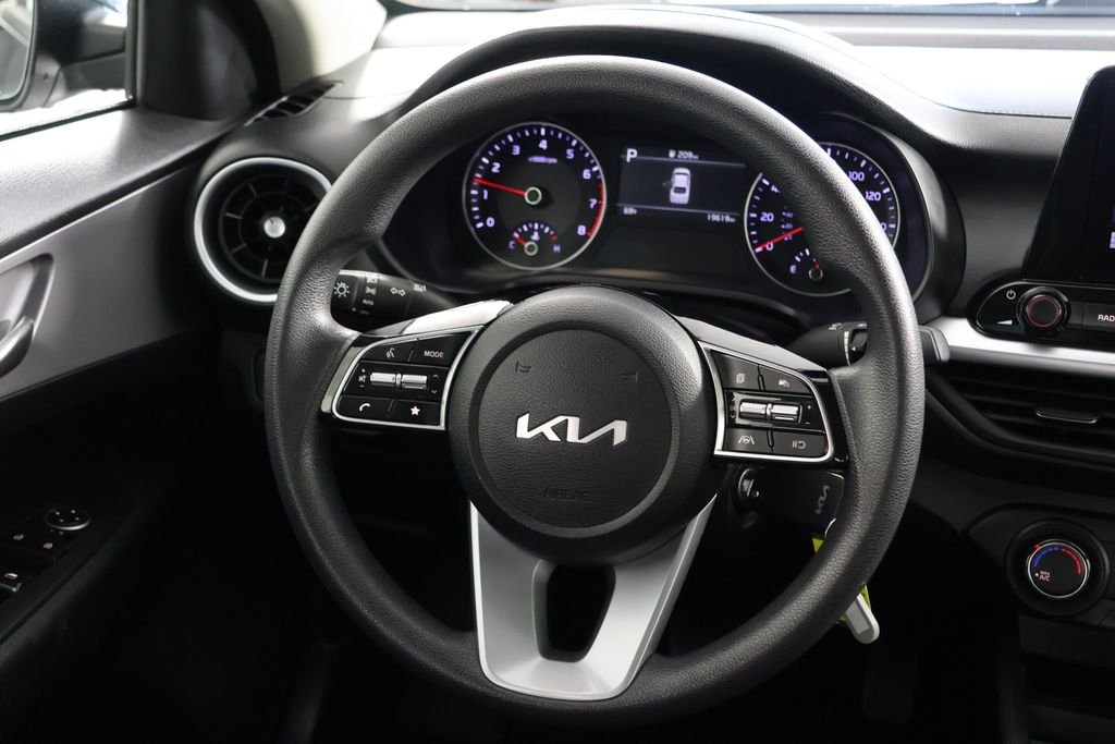 Used 2023 Gray Kia LXS image 10