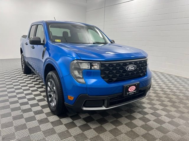 Used 2025 Blue Ford XLT image 1